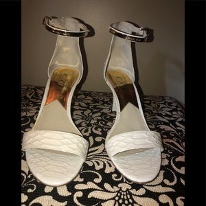 Michael Kors Signature Jet Set Pumps